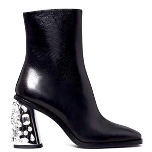 BNIB! Tory Burch Sculpted Crystal Heel. Black Leather Ankle Boot 98MM.